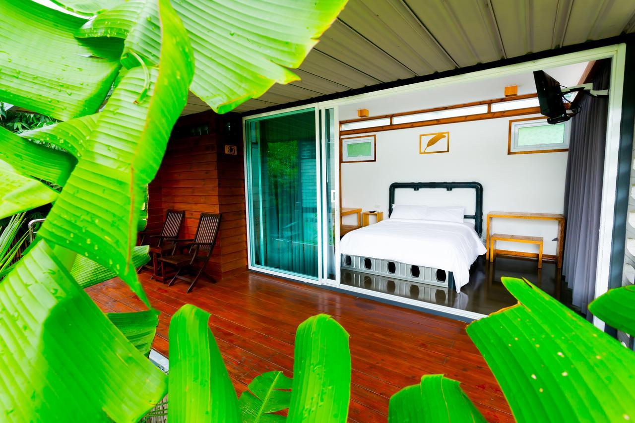 Baan Boom Boxes Eco Friendly Resort Маенам Экстерьер фото